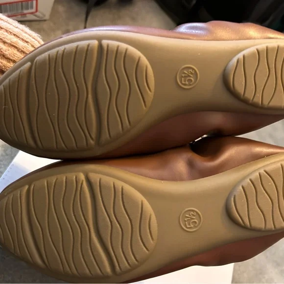 a new day brown Womens flats sz 5 1/2 - Picture 5 of 5
